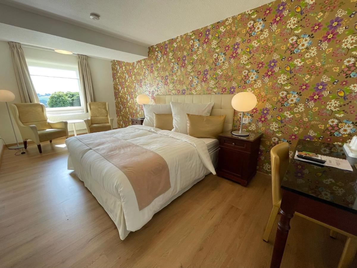 Boutique Hotel Restaurant Hollerather Hof Hellenthal Εξωτερικό φωτογραφία