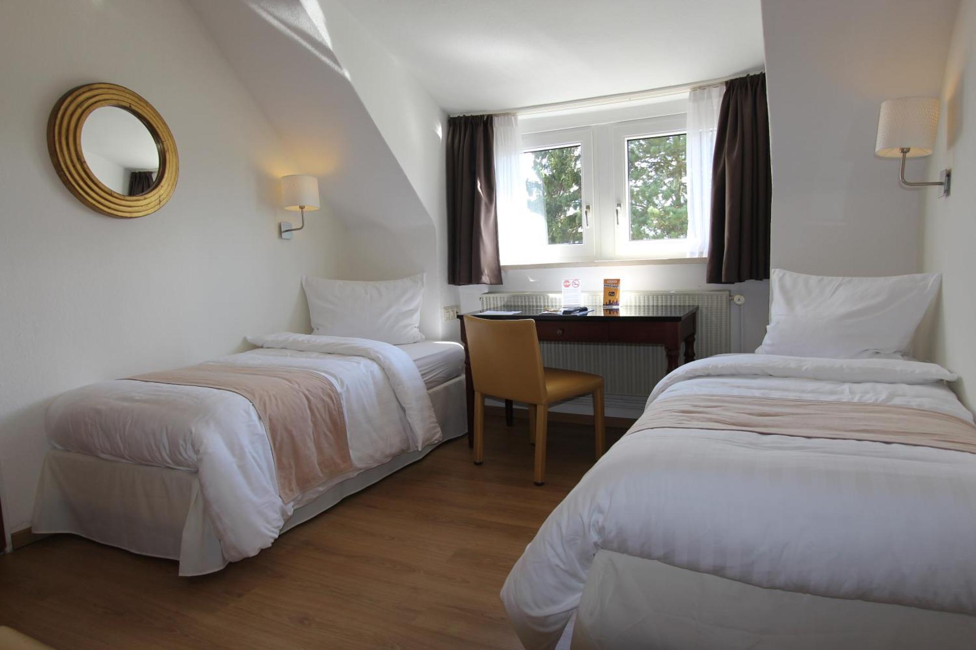 Boutique Hotel Restaurant Hollerather Hof Hellenthal Δωμάτιο φωτογραφία