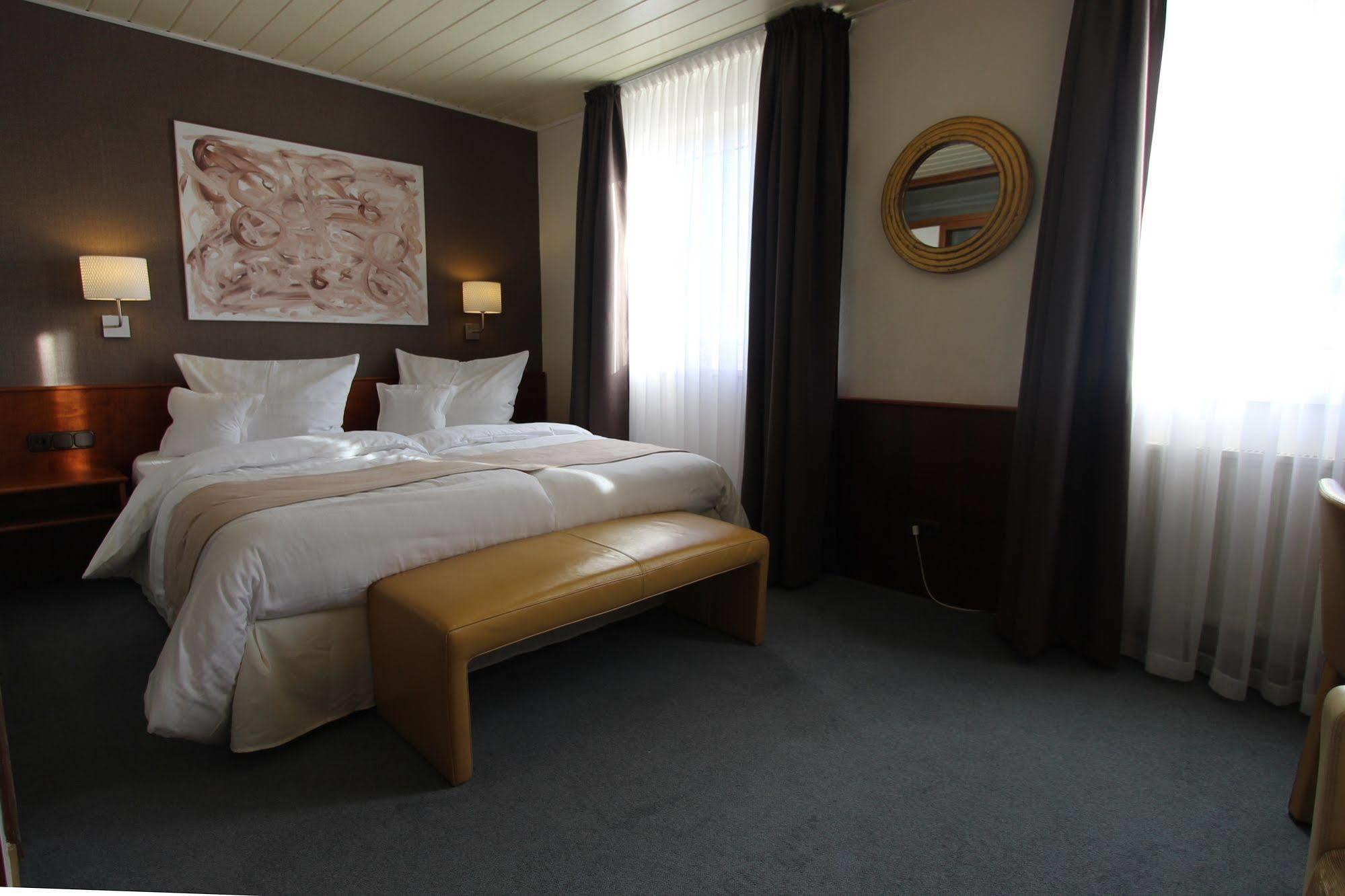 Boutique Hotel Restaurant Hollerather Hof Hellenthal Εξωτερικό φωτογραφία